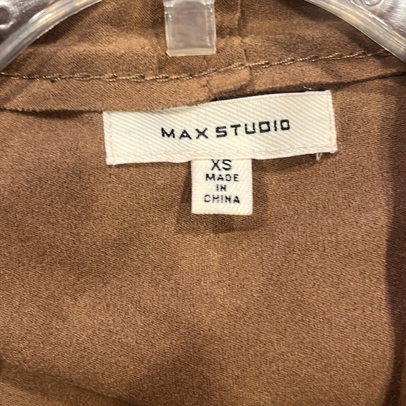 COPY - Faux Suede Draped Jacket
MAX STUDIO size XS - Picture 4 of 6